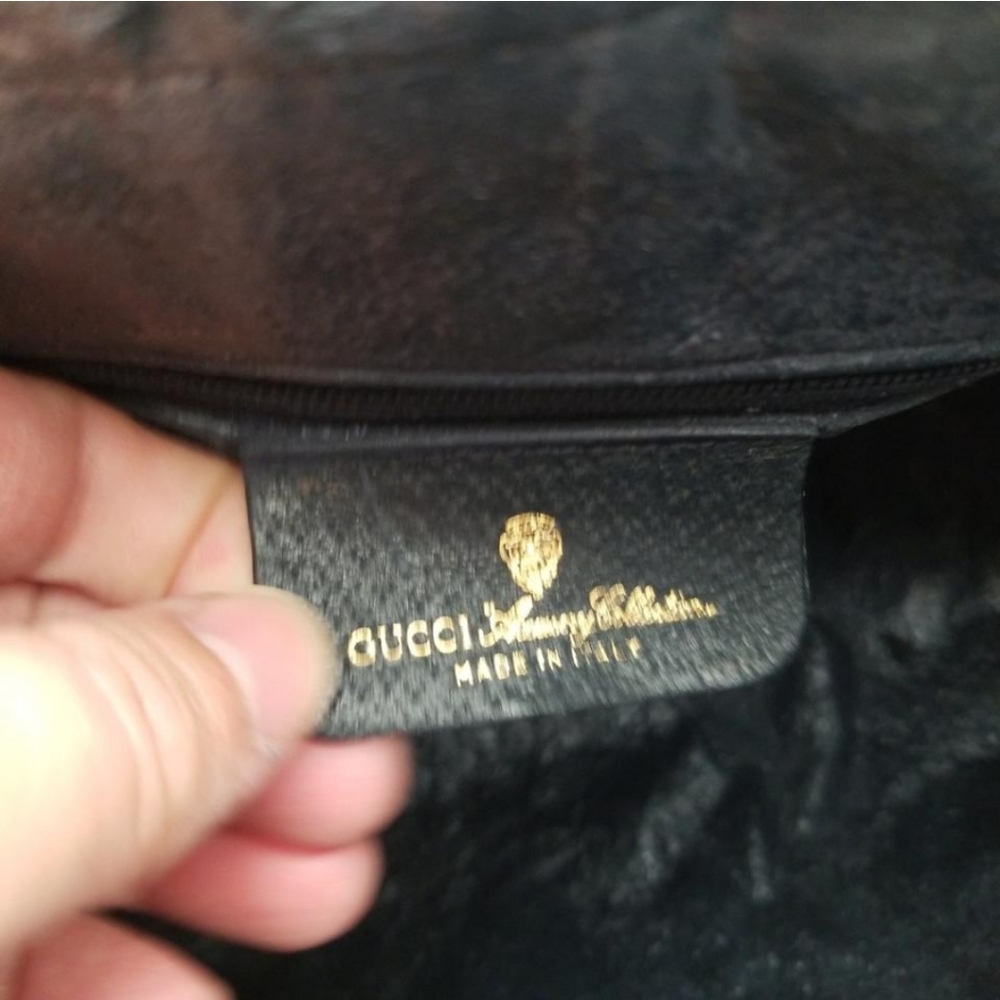 Authentic Vintage Gucci Camera Shoulder Bag - Picture 10 of 12